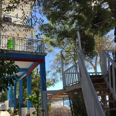 Luciano Hotel *