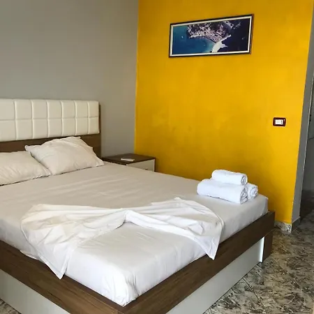Hotel Luciano *